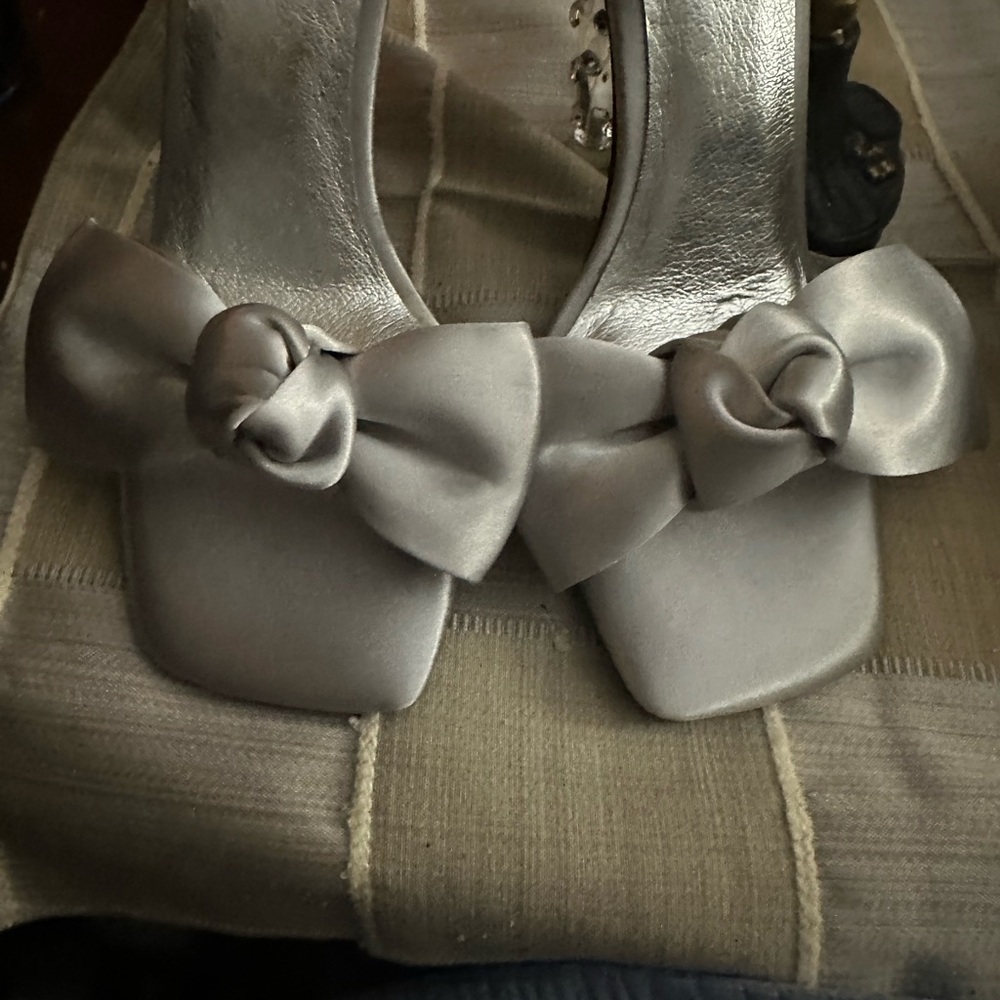 Jeffrey Campbell Metallic Silver Bow Heels